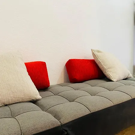 Apartment B&l *